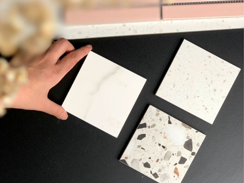 Cách lựa chọn và phân biệt bề mặt gạch ốp chi tiết nhất
