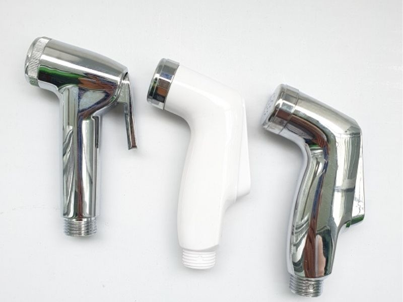 Hướng dẫn cách dùng vòi xịt vệ sinh chuẩn nhất